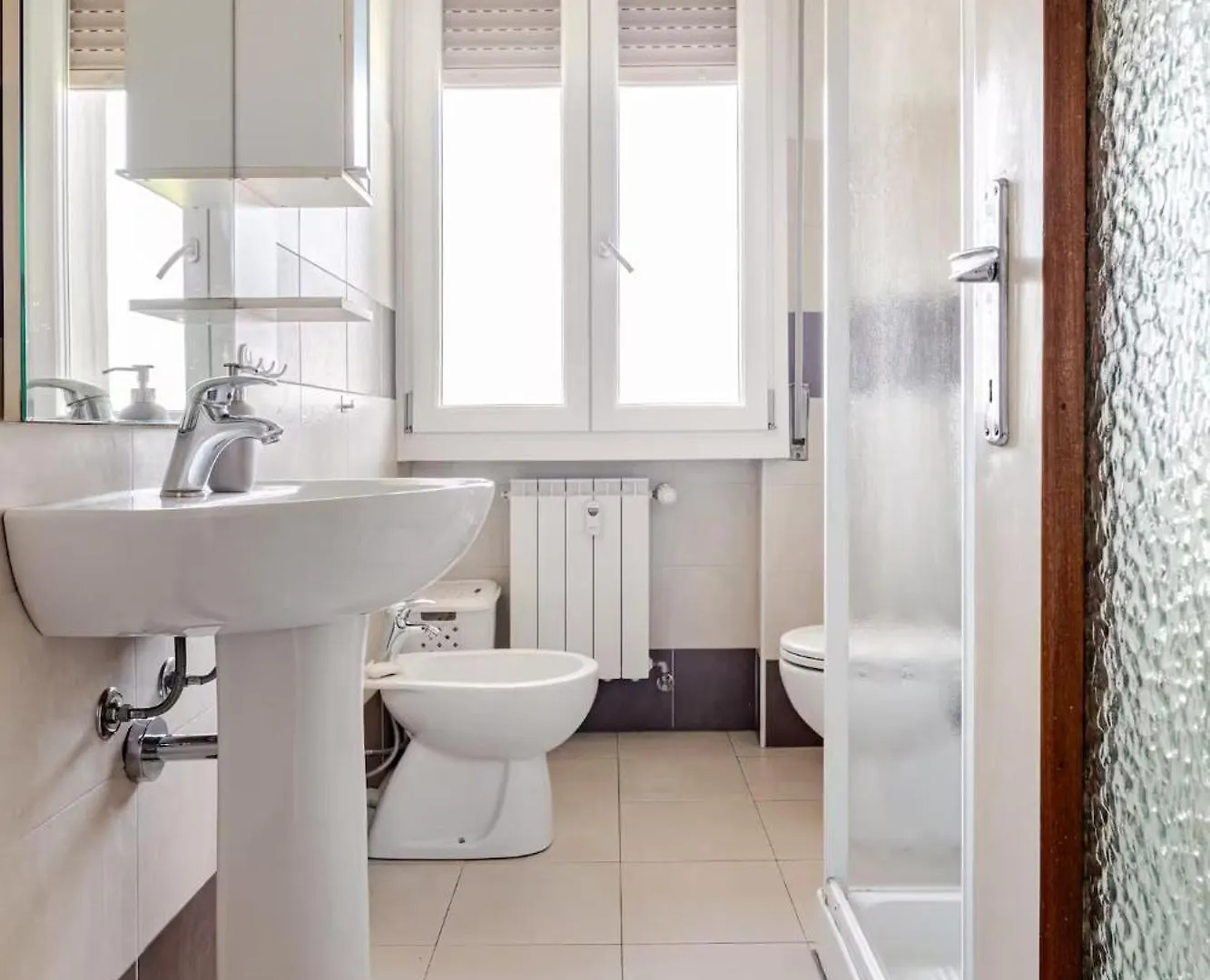 브레시아 Cosy Penthouse Near The Hospital 아파트